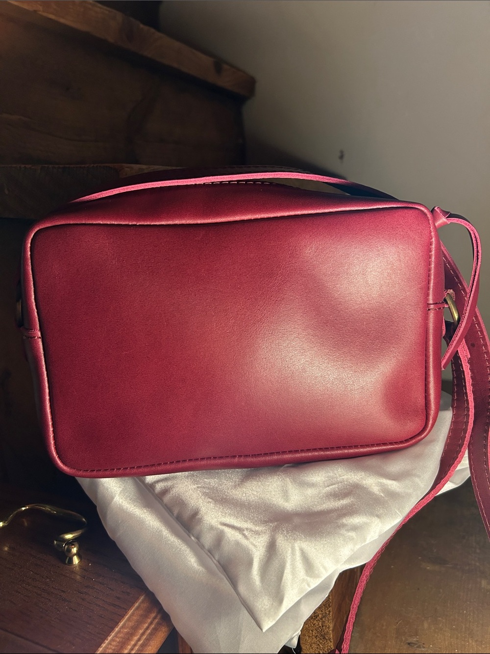 Portland Leather Raspberry Red Crossbody Bag - Picture 2 of 3